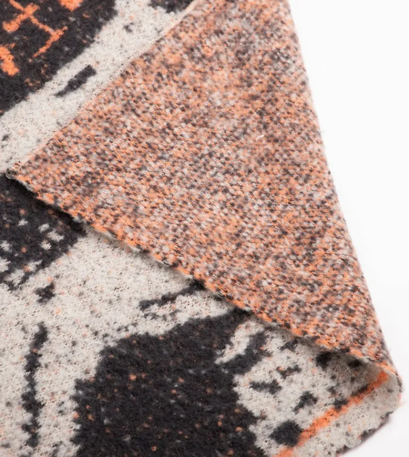 Anekke Black And White Contemporary Scarf. Outlet